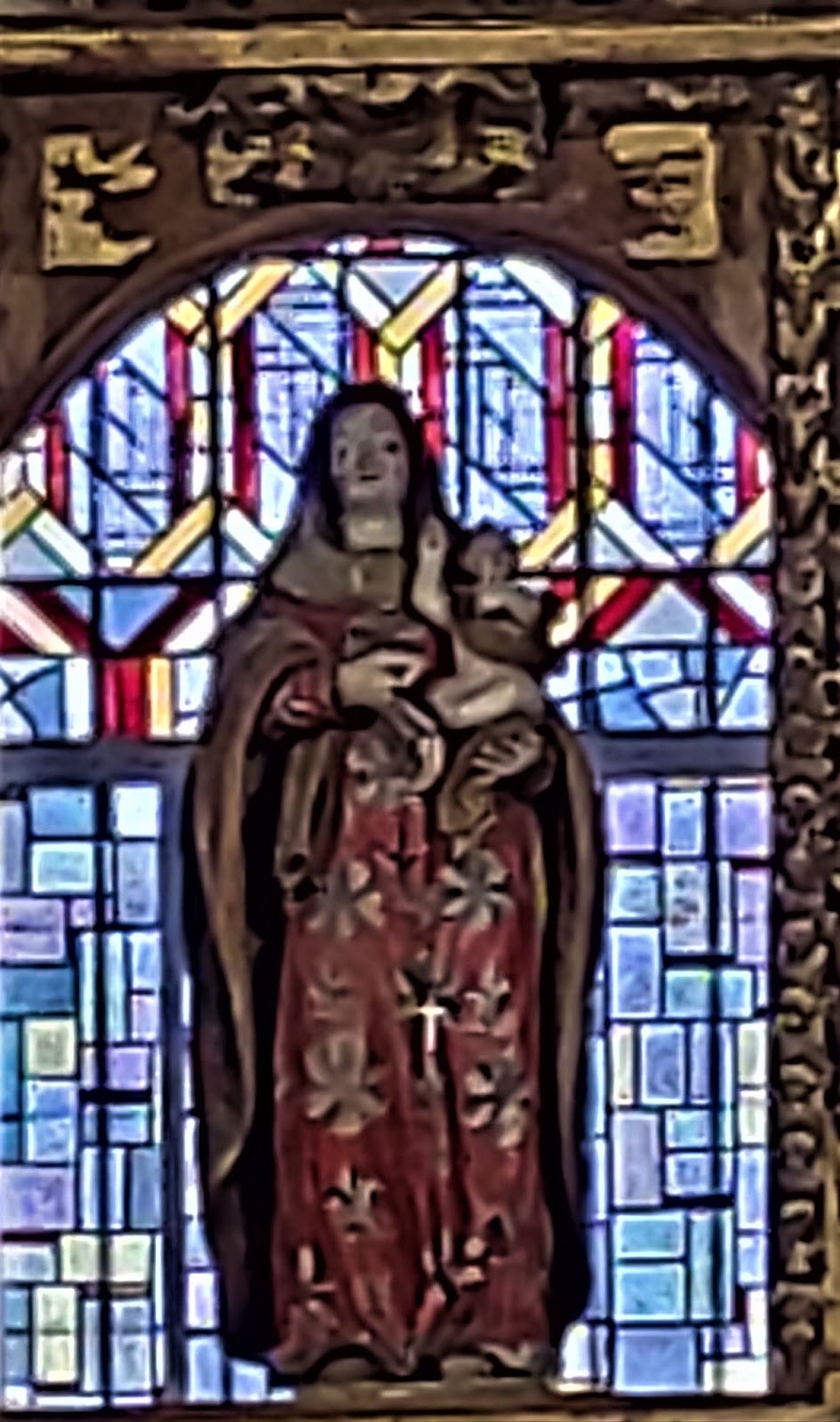 Virgen María con el Niño (siglo XVII)